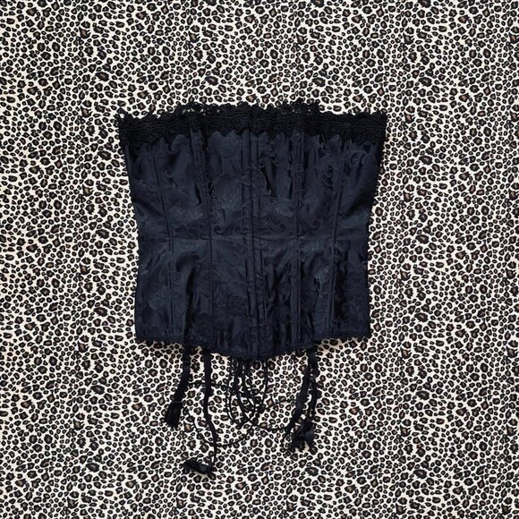 Frederick's of Hollywood Tops - Frederick’s of Hollywood black corset